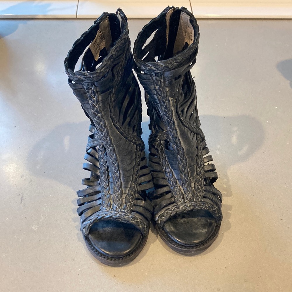 Bela Freebird sandal heels